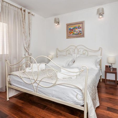 Central Luxury Apartment Xenia Сплит Екстериор снимка