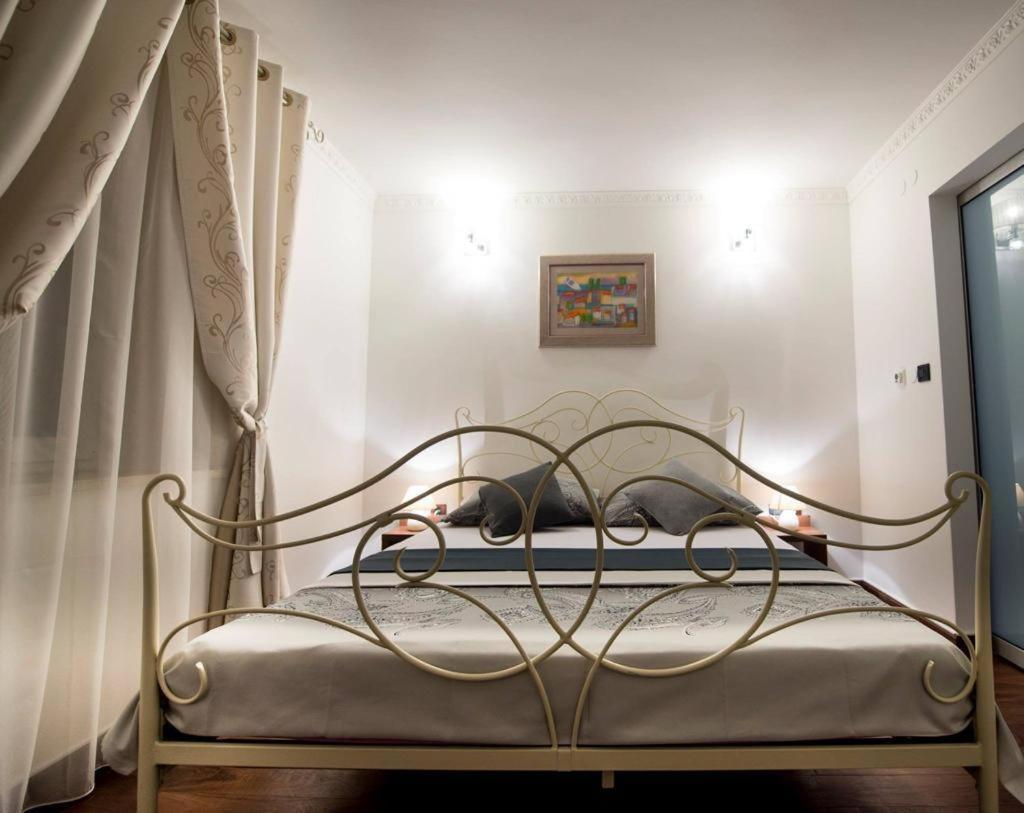 Central Luxury Apartment Xenia Сплит Екстериор снимка