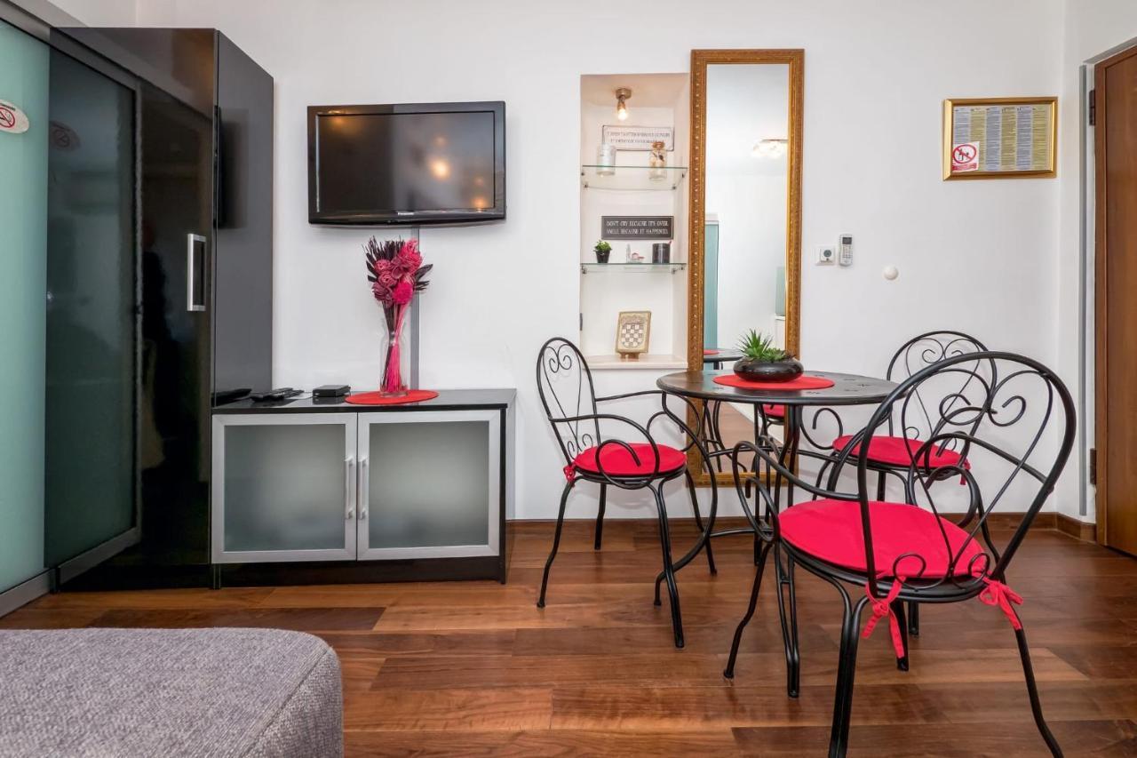 Central Luxury Apartment Xenia Сплит Екстериор снимка